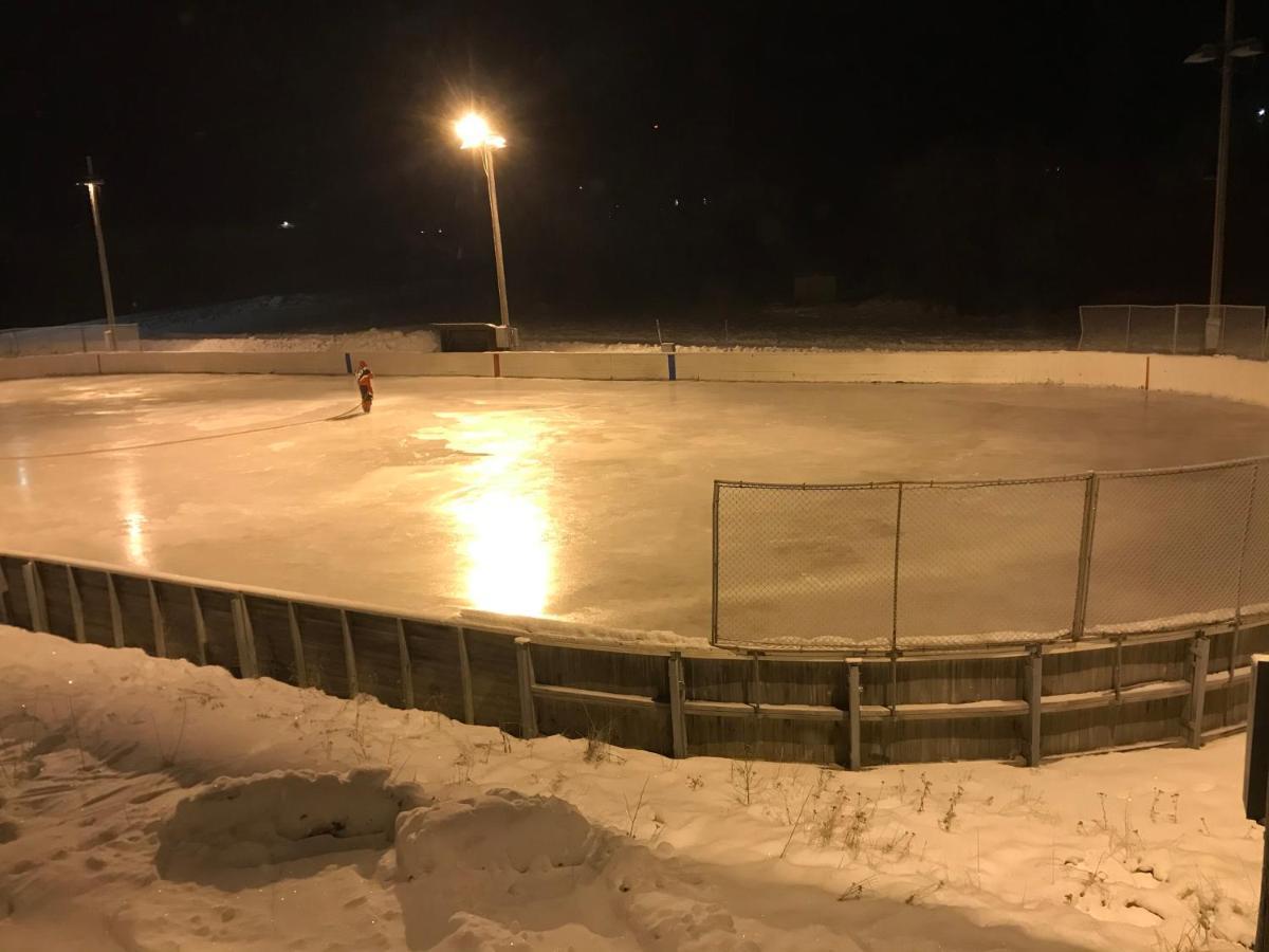 Asens Vandrarhem Uvboet Älvdalen Екстериор снимка