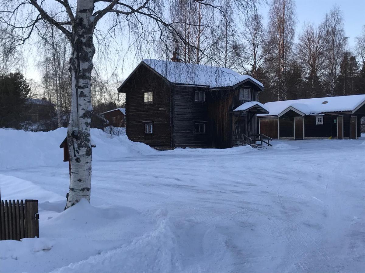 Asens Vandrarhem Uvboet Älvdalen Екстериор снимка