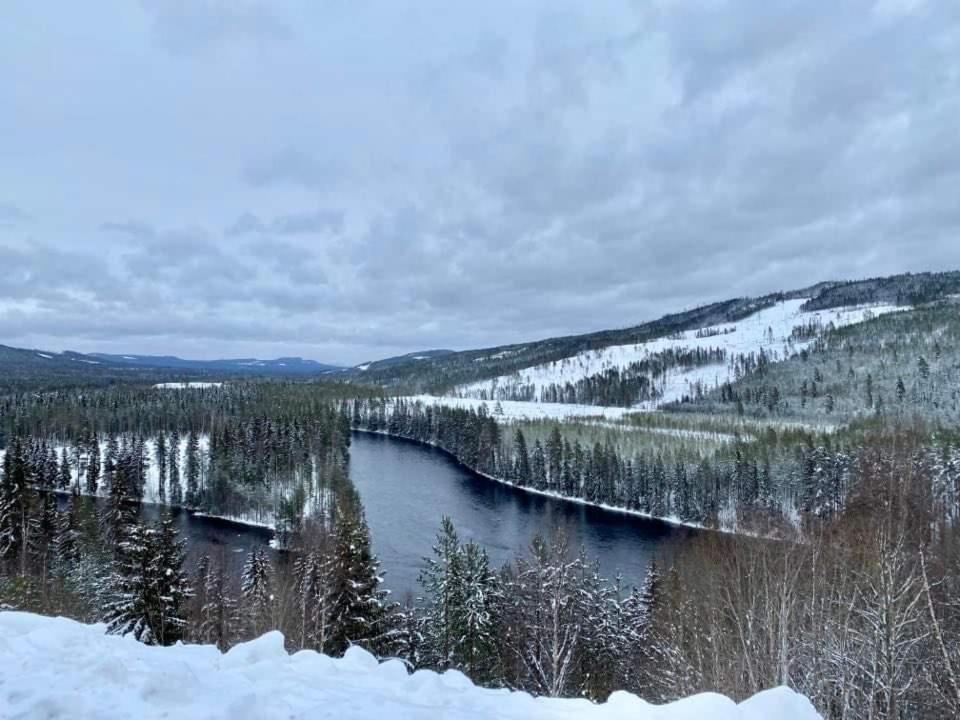 Asens Vandrarhem Uvboet Älvdalen Екстериор снимка