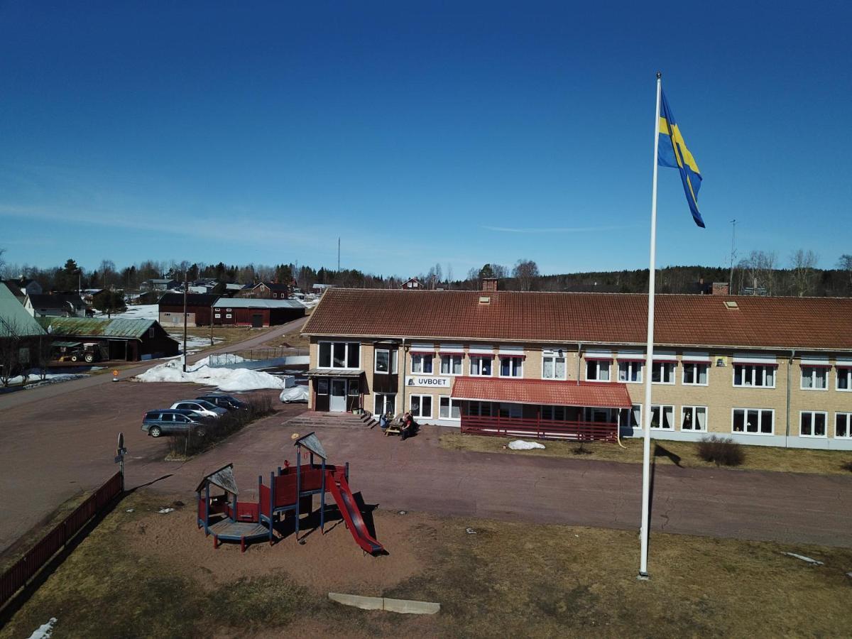 Asens Vandrarhem Uvboet Älvdalen Екстериор снимка