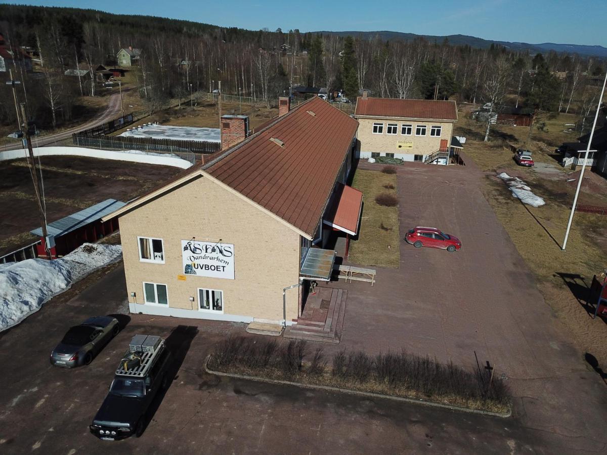 Asens Vandrarhem Uvboet Älvdalen Екстериор снимка